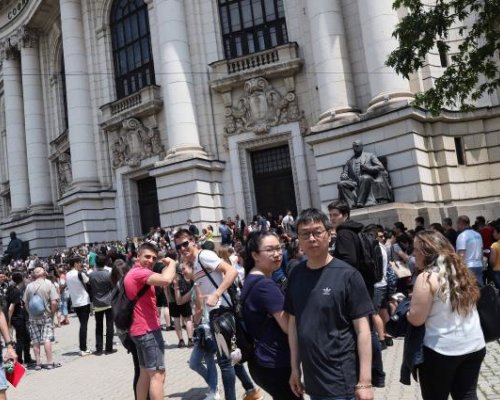 Студентите излизат на протест