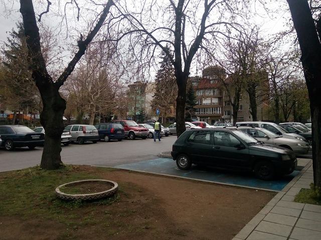 Днес и утре: Платените паркинги в Дупница с ново работно време