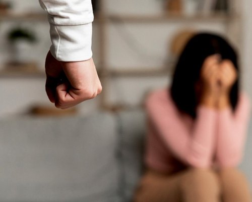Насилие: Мъж преби жена си в село Дъбница