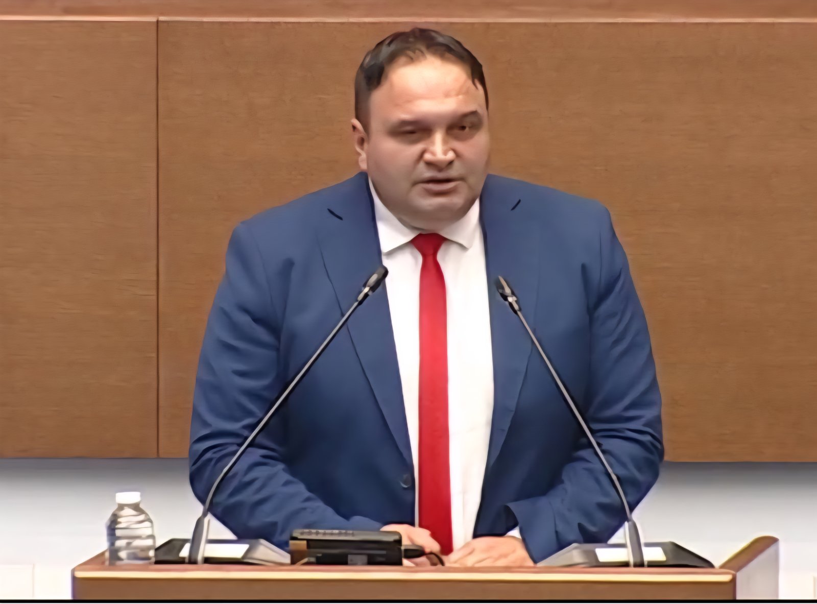 Дупнишкият депутат Николай Златарски отнесе проблемът с водоснабдяването в с. Джерман до парламента