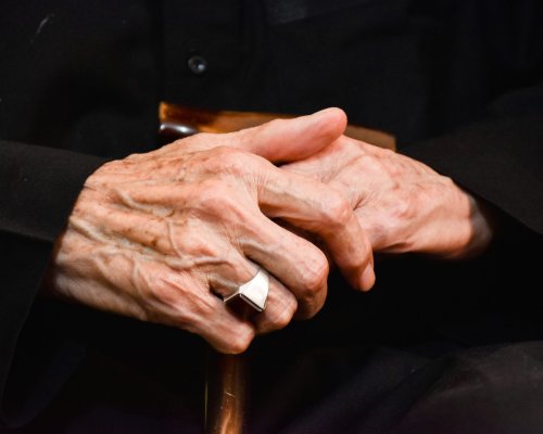Как да разпознаем ранните симптоми на деменция