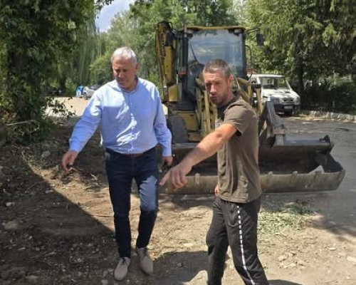 Кметът на Разлог: Облагородяваме парка, решаваме екологичен проблем и обновяваме паркинга