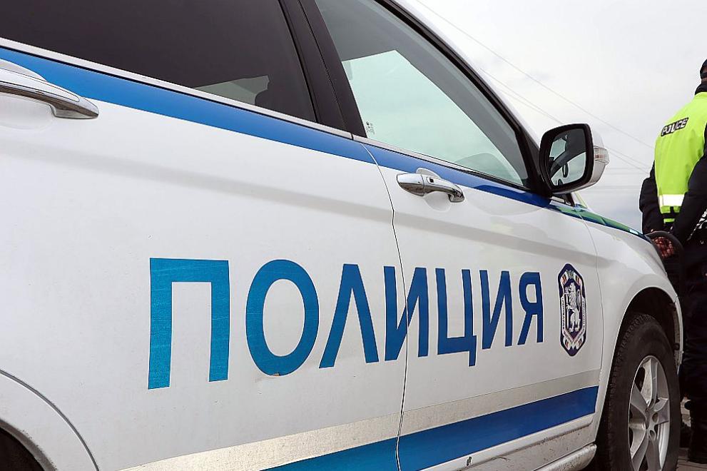 Баща и син от Кюстендил заплашиха с убийство полицай след сбиване