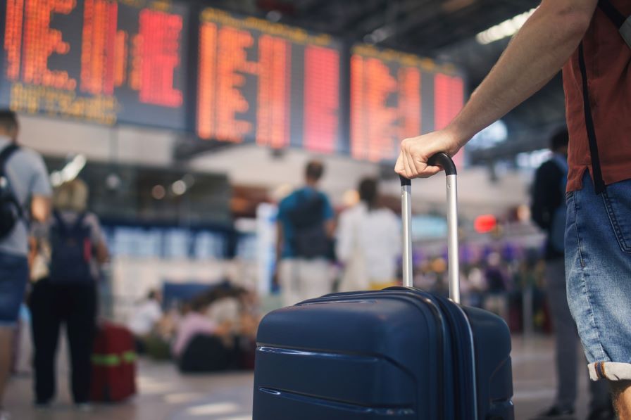 Отмениха над 120 полета заради технически проблем в системата за въздушен трафик на Великобритания Отмениха над 120 полета заради технически проблем в системата за въздушен трафик на Великобритания