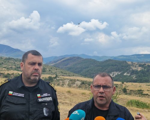 Щабът в Илинденци с последна информация: Пожарът в Пирин овладян, но остава рисков фронт в гората