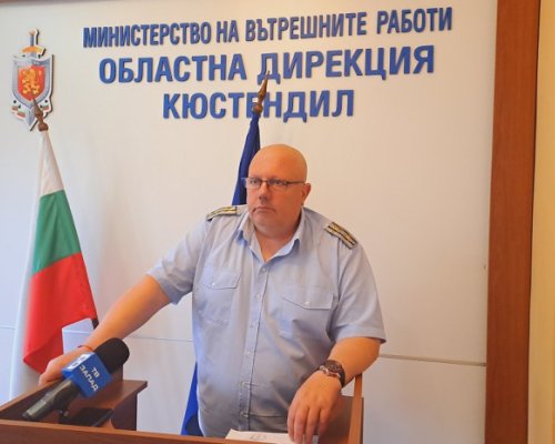 Снимаха 36 шофьори в аварийната лента на АМ Струма в област Кюстендил