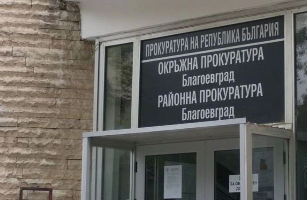 Непълнолетен се изправя пред съда за опит за грабеж с причиняване на тежка телесна повреда Непълнолетен се изправя пред съда за опит за грабеж с причиняване на тежка телесна повреда