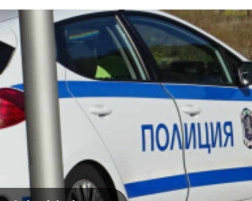 Лек автомобил се удари в електрически стълб в Кюстендил, пострада пътничка