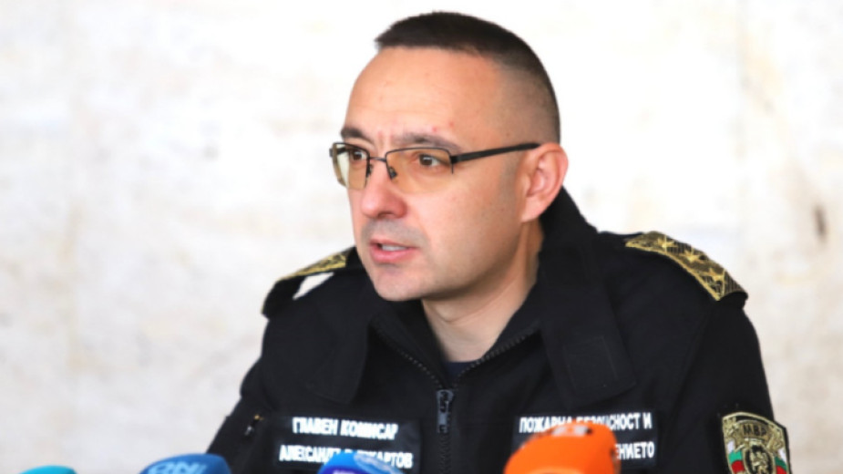 Главен комисар Александър Джартов: В Пирин няма опасност огънят да се разрасне