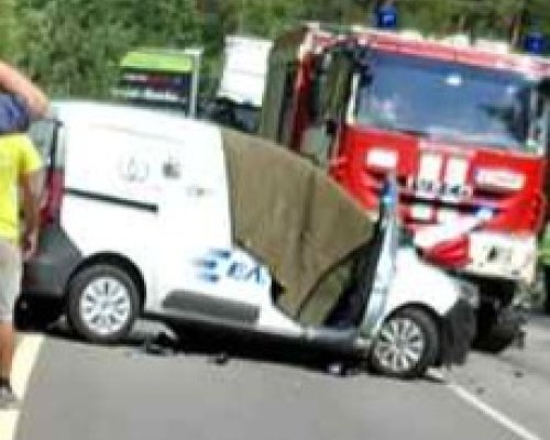 Частично е възстановено движението по пътя Симитли-Разлог