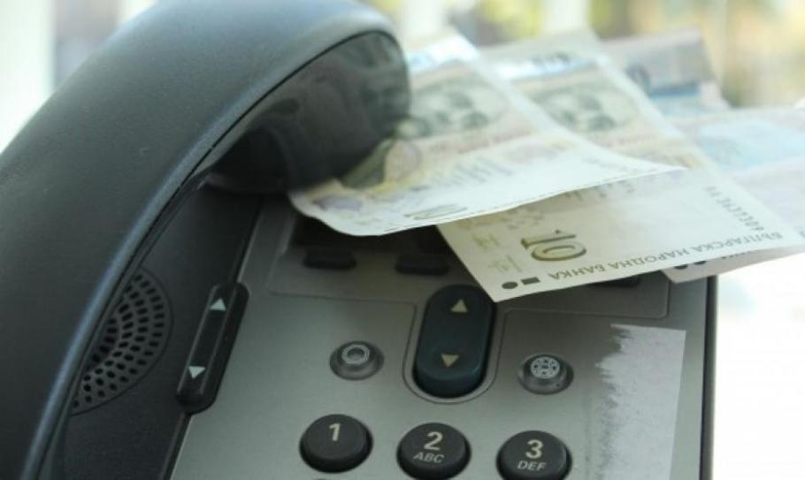 92-годишен мъж хвърли през прозореца близо 20 000 лв. на ало измамници