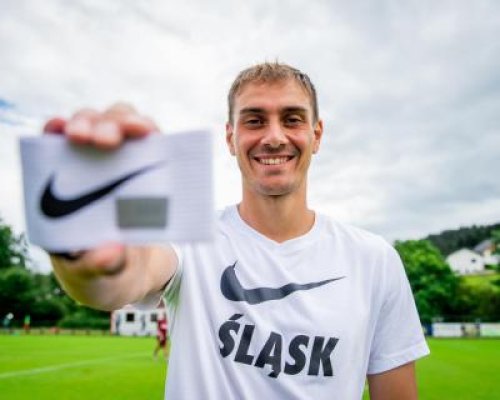 Голам скандал! Ще съдят БГ национал за измама