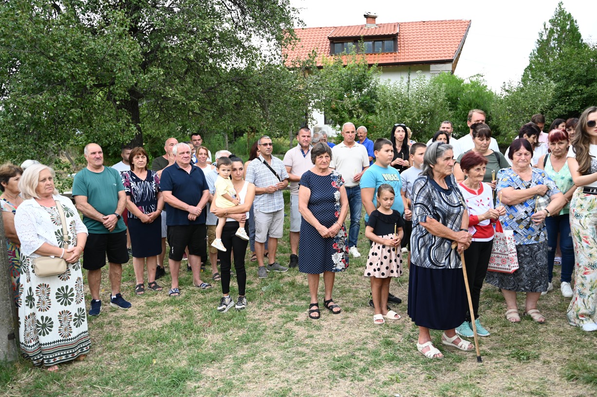 Село Полето отбеляза храмовия празник на параклиса Успение на Пресвета Богородица