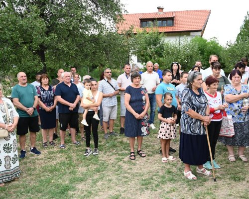 Село Полето отбеляза храмовия празник на параклиса Успение на Пресвета Богородица