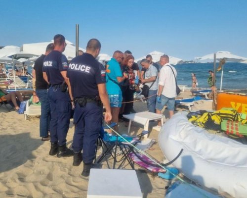 МЗ: Първата линейка, отзовала се за детето в Несебър, е била напълно оборудвана
