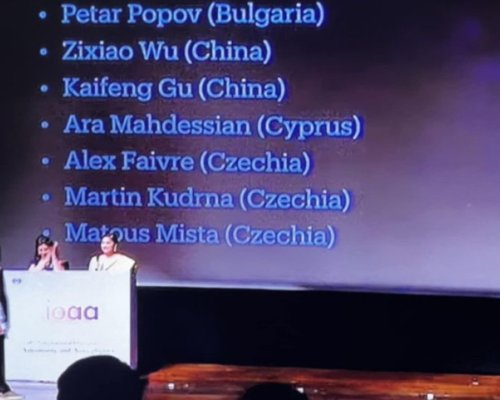 Ученик от Гоце Делчев прослави България: Разкри тайната на звездите и донесе злато от Индия