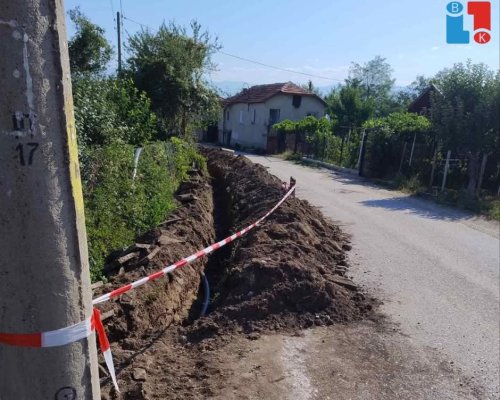 Започна мащабна реконструкция на водопроводната  мрежа в село Мощанец