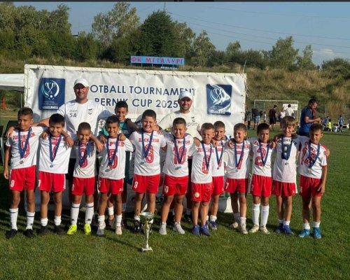 Пирин 2015 спечели Перник Къп с драматична победа над Левски