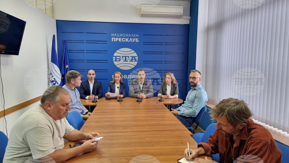 Общинските съветници от ПП-ДБ в Пловдив настояват за незабавната оставка на кмета Костадин Димитров