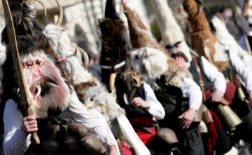 На 29 януари обичаят Сурва получава сертификат на ЮНЕСКО