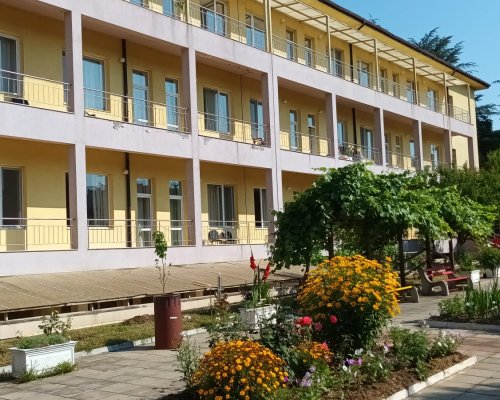 Продължава застаряването на населението в България: 24 са над 65 г., правителството инвестира в домове и социални услуги за възрастни