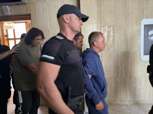 13 нови доказателства, че тримата от парасейлинга са виновни за смъртта на 8-годишния Иван 13 нови доказателства, че тримата от парасейлинга са виновни за смъртта на 8-годишния Иван