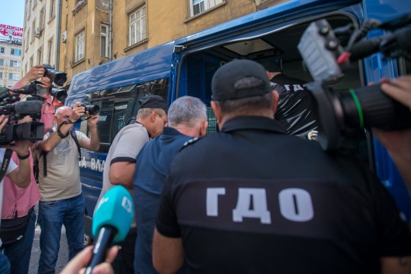 Три часа продължи разпита на Никола Николов-Паскал Три часа продължи разпита на Никола Николов-Паскал