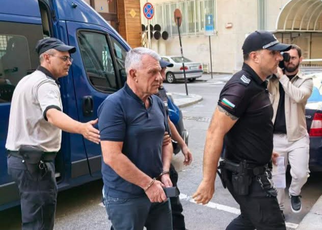 На Никола Николов-Паскал са повдигнати три обвинения На Никола Николов-Паскал са повдигнати три обвинения