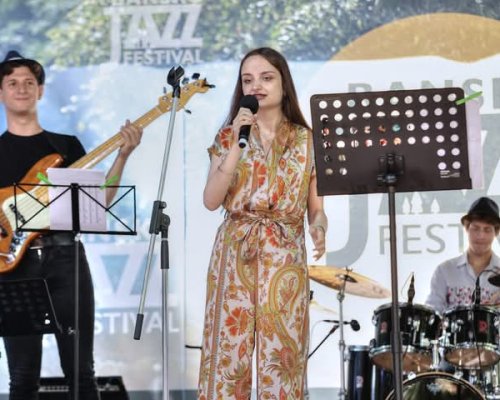 Два златни медала и Наградата на кмета на Община Несебър за Александра Полежанова от Банско