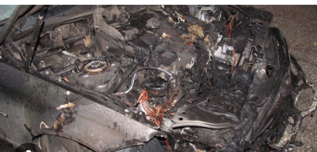 Автомобил изгоря на околовръстното на Дупница заради повреда