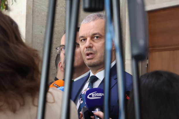 Костадинов за водната криза: В състояние сме на пълна катастрофа Костадинов за водната криза: В състояние сме на пълна катастрофа