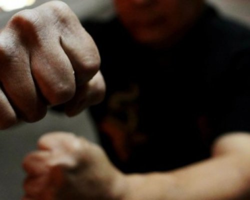 Дете е в болница с комоцио заради шамар