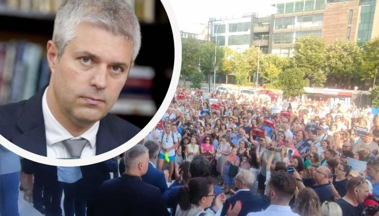 Пореден протест в защита на арестувания варненски кмет Благомир Коцев Пореден протест в защита на арестувания варненски кмет Благомир Коцев