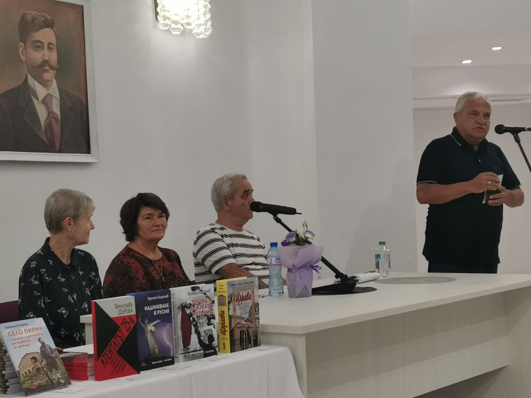 Народната певица Любимка Бисерова представи в Гоце Делчев книгата си за борбите на село Пирин