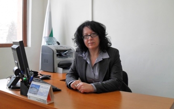 Любимата строителна фирма на гърменската кметица М. Капитанова ударена с глоба от 1769 лв. месечно, бълва прах и въглероден оксид