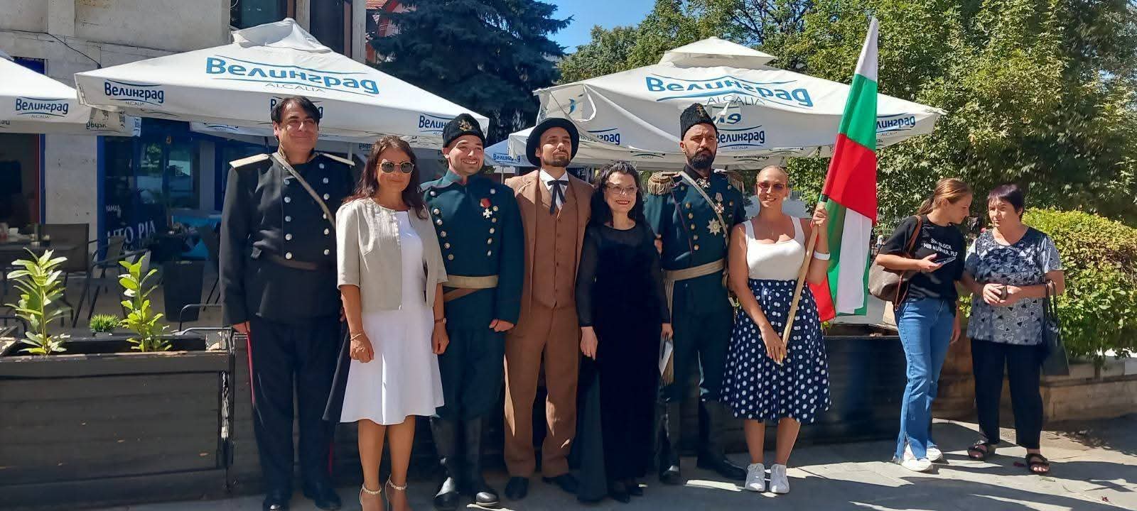 140 камбанни звъна огласиха Дупница в чест на Съединението на България