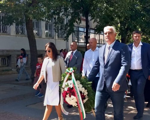 140 камбанни звъна огласиха Дупница в чест на Съединението на България