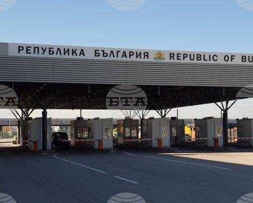 Трафикът е интензивен на ГКПП Капитан Андреево на вход за леки автомобили