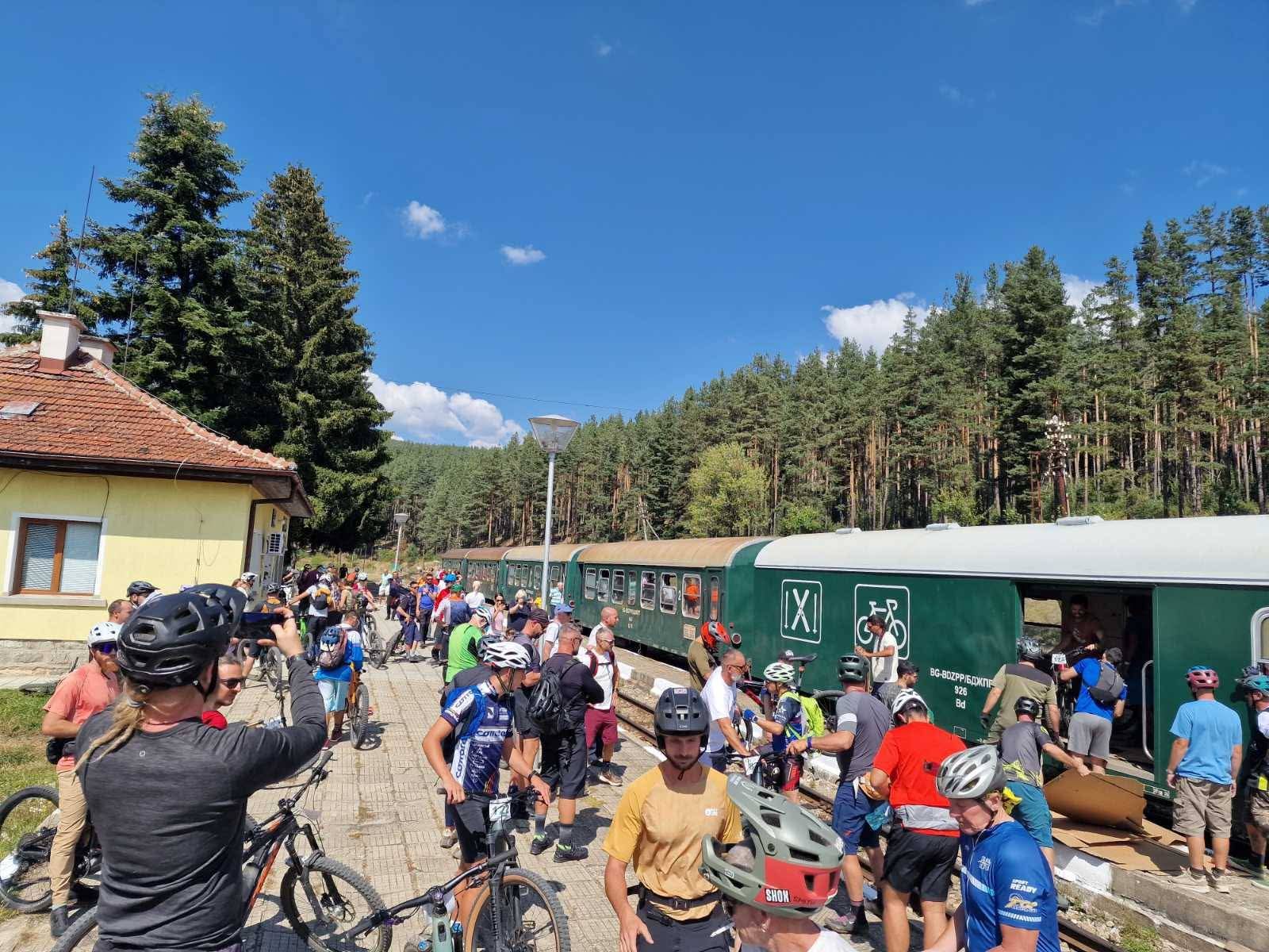 Кметът на Якоруда посрещна колоездачите в третия ден на Bansko Bike Fest