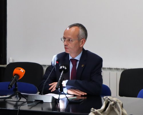 Завършване на ключови улици и ремонт на плувния басейн в кв.  Еленово  сред приоритетите за Община Благоевград