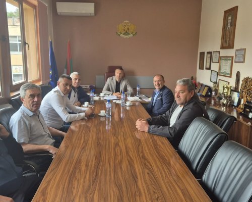 Делова среща на представители на ДПС в Белица