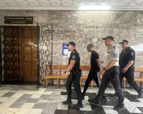 Пуснаха под домашен арест едно от задържаните момчета за побоя над шефа на полицията в Русе