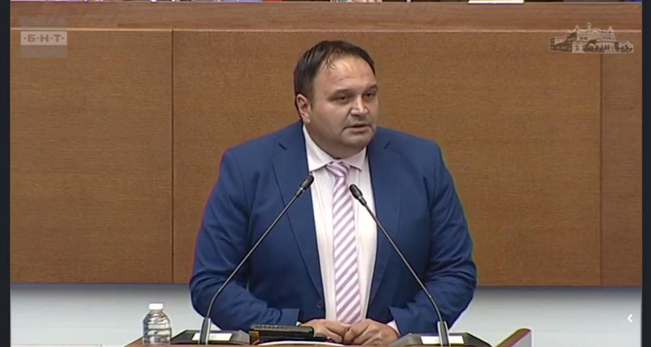 Дупнишкият депутат Николай Златарски от ДПС предлага мерки срещу демографската криза Дупнишкият депутат Николай Златарски от ДПС предлага мерки срещу демографската криза