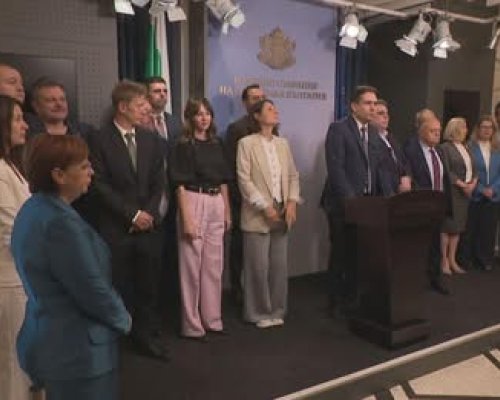 Пети вот на недоверие: Опозицията се обединява в опит да свали кабинета  Желязков