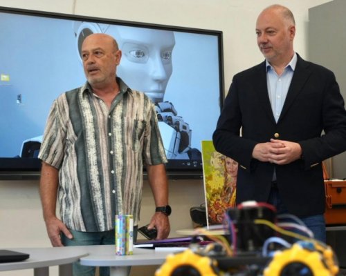 Премиерът Росен Желязков откри реновираното училище  Проф. Марин Дринов  в Кюстендил