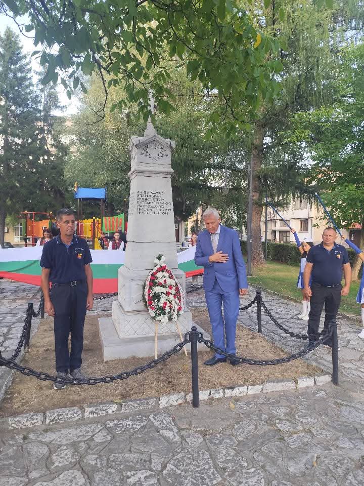 Разлог сведе глава пред героите-мъченици на Кръстовденското въстание