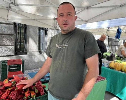 Агро Телеграф: Градинар от кюстендилско възроди селския тривърх пипер
