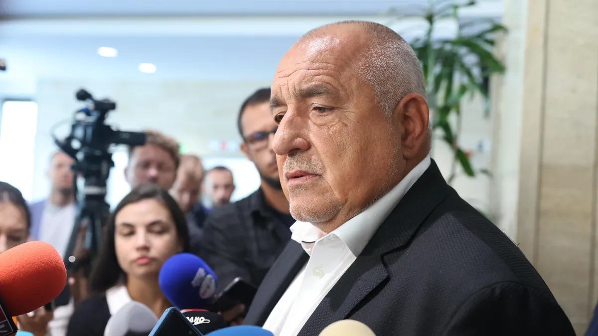 Бойко Борисов: Какво да критикувам, държавата се пише с главно  Д
