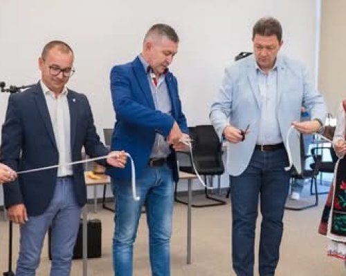 Нов младежки център отвори врати в Петрич