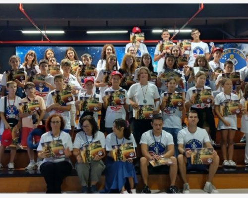 Ученик от Банско с медал от Space Camp-лагерът по модел на НАСА